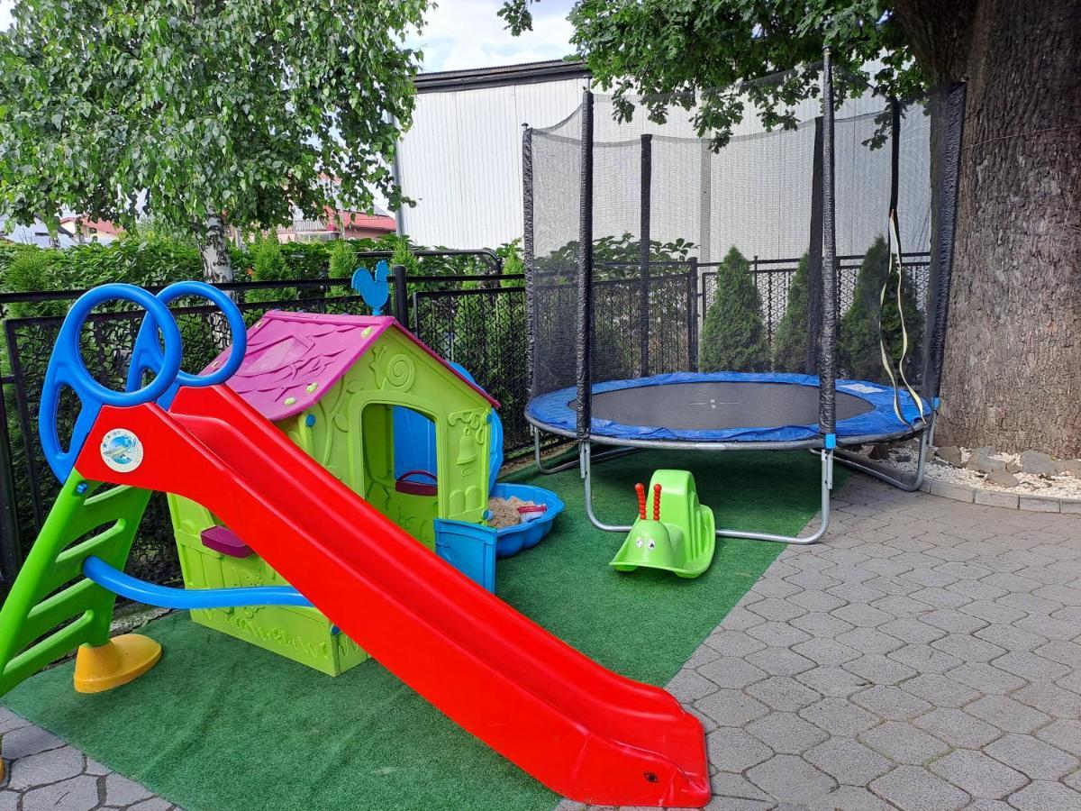 Twoja Przestrzen Noclegi Pokoje Mieszkanie Do Wynajecia Nowy Sacz Ngoại thất bức ảnh